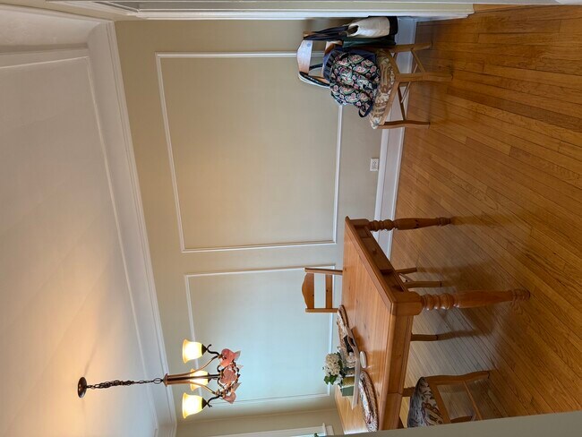 Building Photo - 802 Elmwood Ave