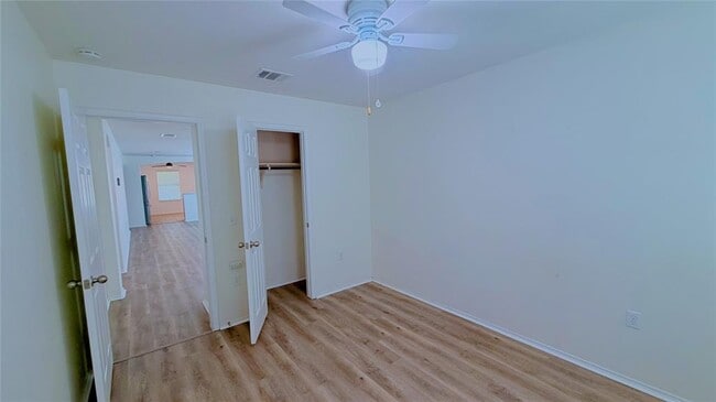 Building Photo - 5713 Nelson Oaks Dr