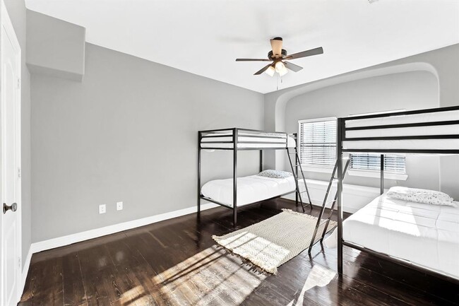 Building Photo - 3503 Highfalls Dr