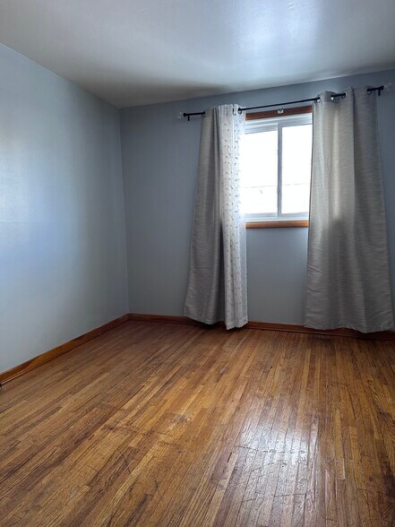 Building Photo - 47 Awood Pl