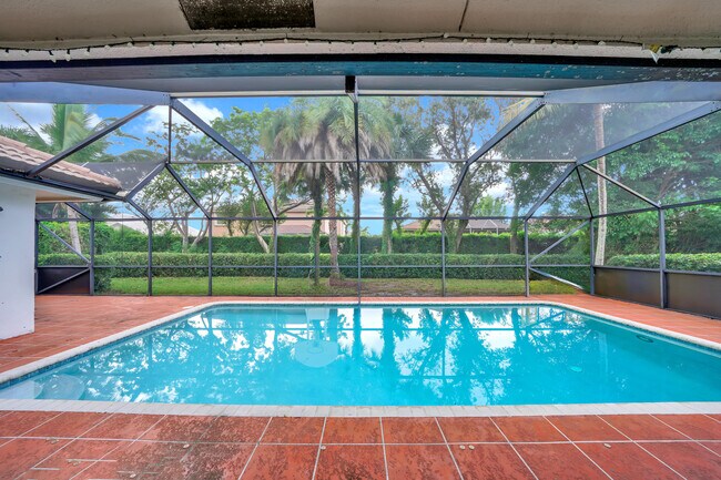 Building Photo - 8633 Vista Del Boca Dr