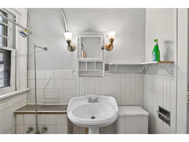 Building Photo - 3117 Aldrich Ave S