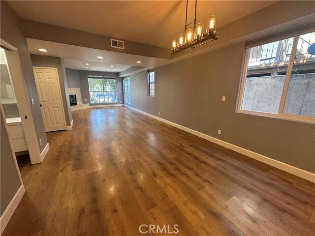 Building Photo - 13508 Moorpark St