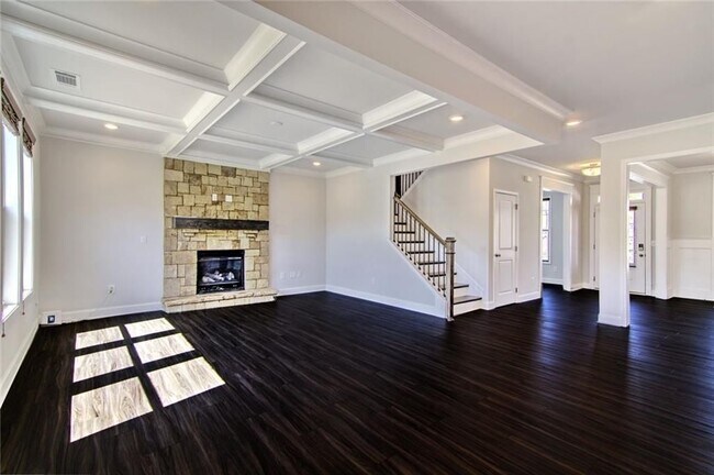 Building Photo - 7107 Branch Creek Cove