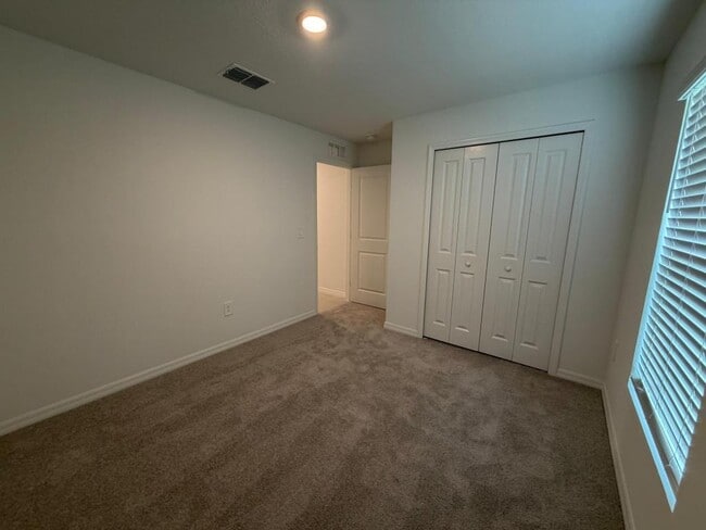 Building Photo - 2167 Lone Oak Ln