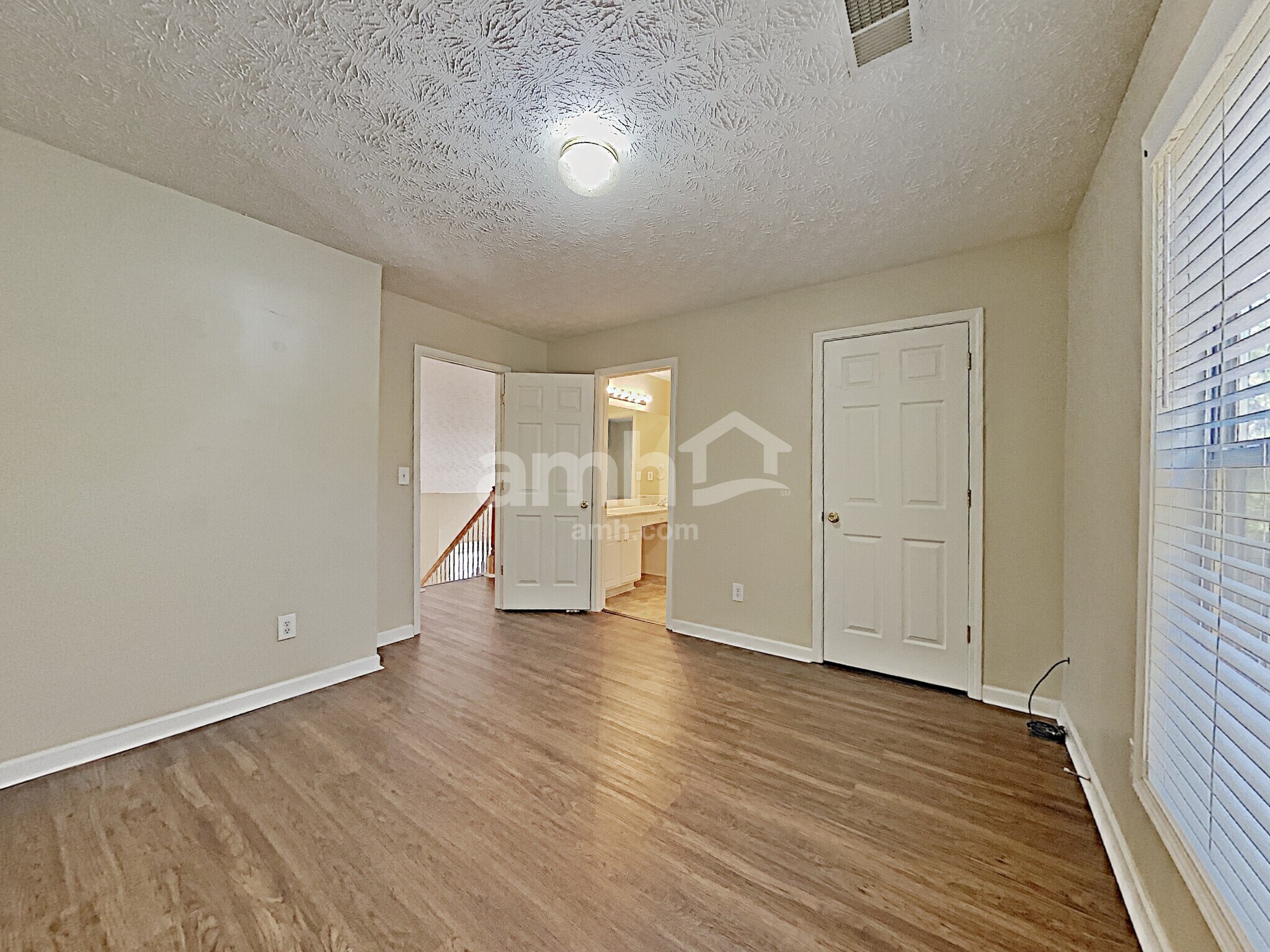 Building Photo - 312 Yarbrough Ct