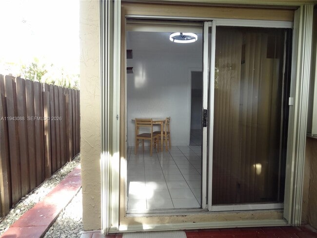 Building Photo - 9661 SW 148th Pl