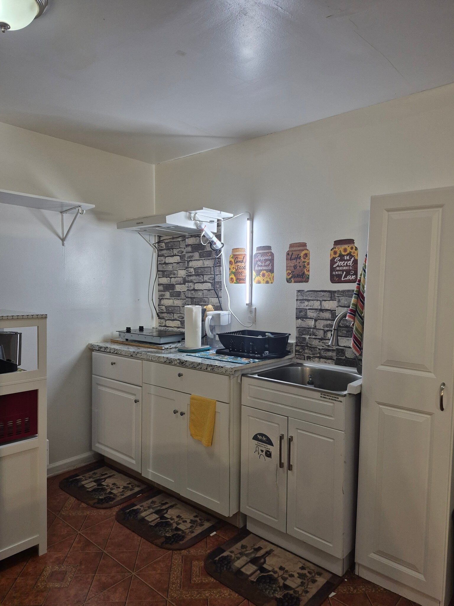 Building Photo - 146 Terrace Ave