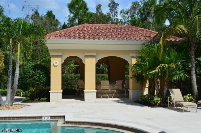 Building Photo - 8560 Evernia Ct