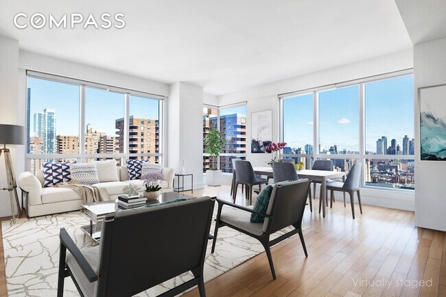 Building Photo - 350 W 42nd St