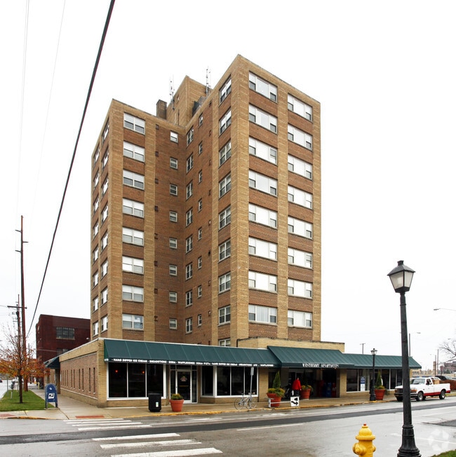 Westberry Apartments - 729 Fulton St