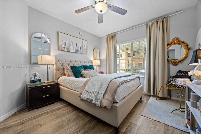 Building Photo - 2544 Centergate Dr