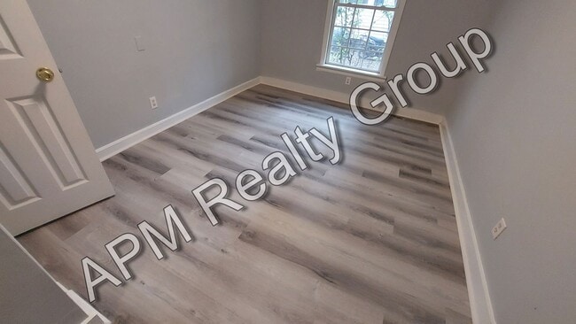 Building Photo - Two bedroom duplex off Bluff Road