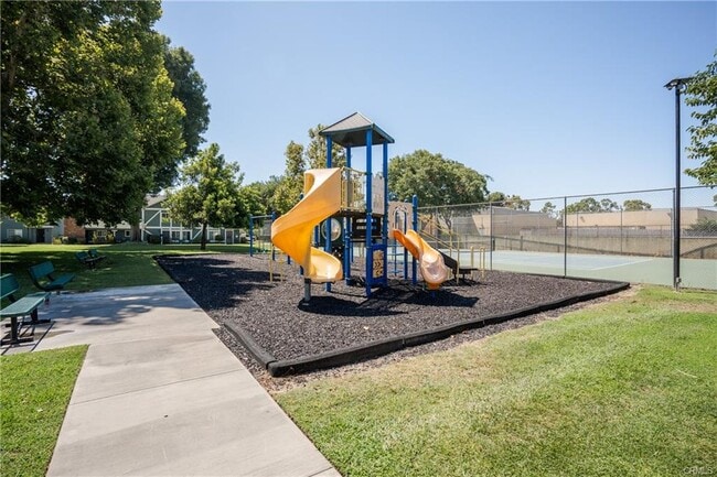 Building Photo - 8178 Santa Inez Dr