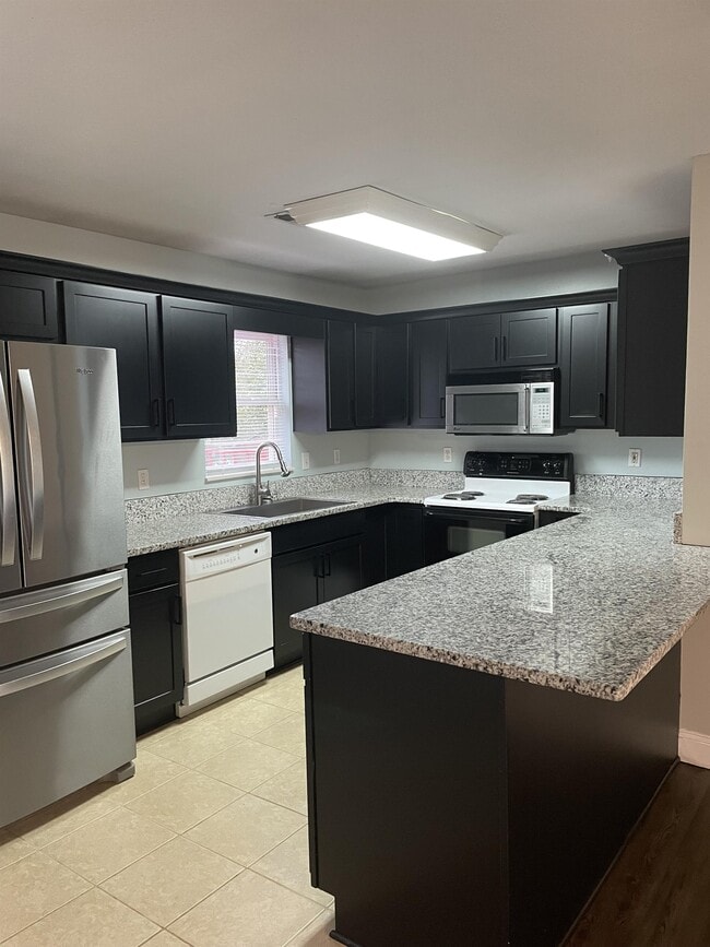 Building Photo - 6122 Lanier Rd