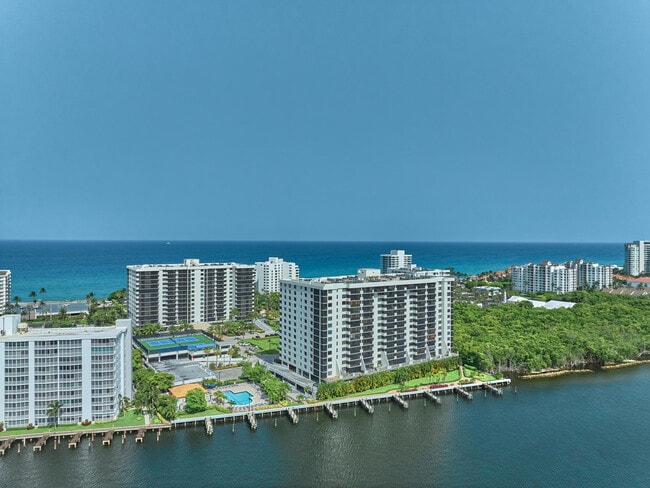 Building Photo - 3420 S Ocean Blvd