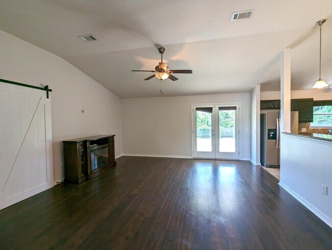 Building Photo - 8249 Escola St