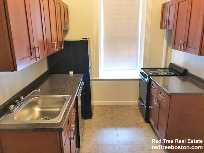 Building Photo - 1350 Commonwealth Ave