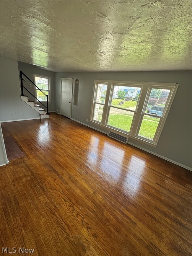 Building Photo - 4868 E 88th St