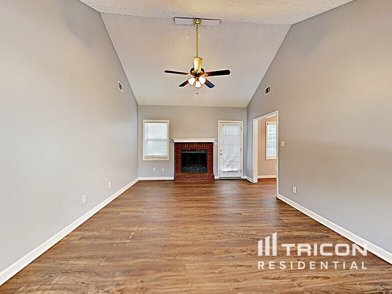 Building Photo - 520 Allens Landing Ct