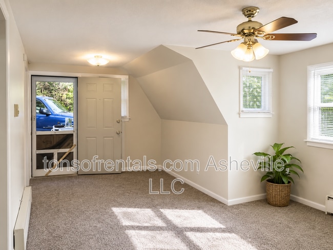 Building Photo - 26 Craven Hill Cir
