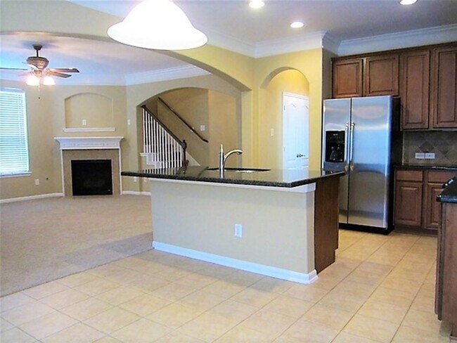 Building Photo - 12403 Fort Dupont Ln