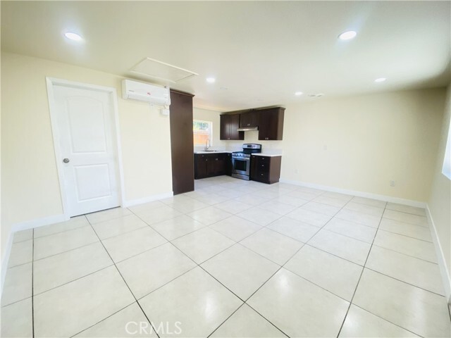 Building Photo - 2558 Lullaby Ln