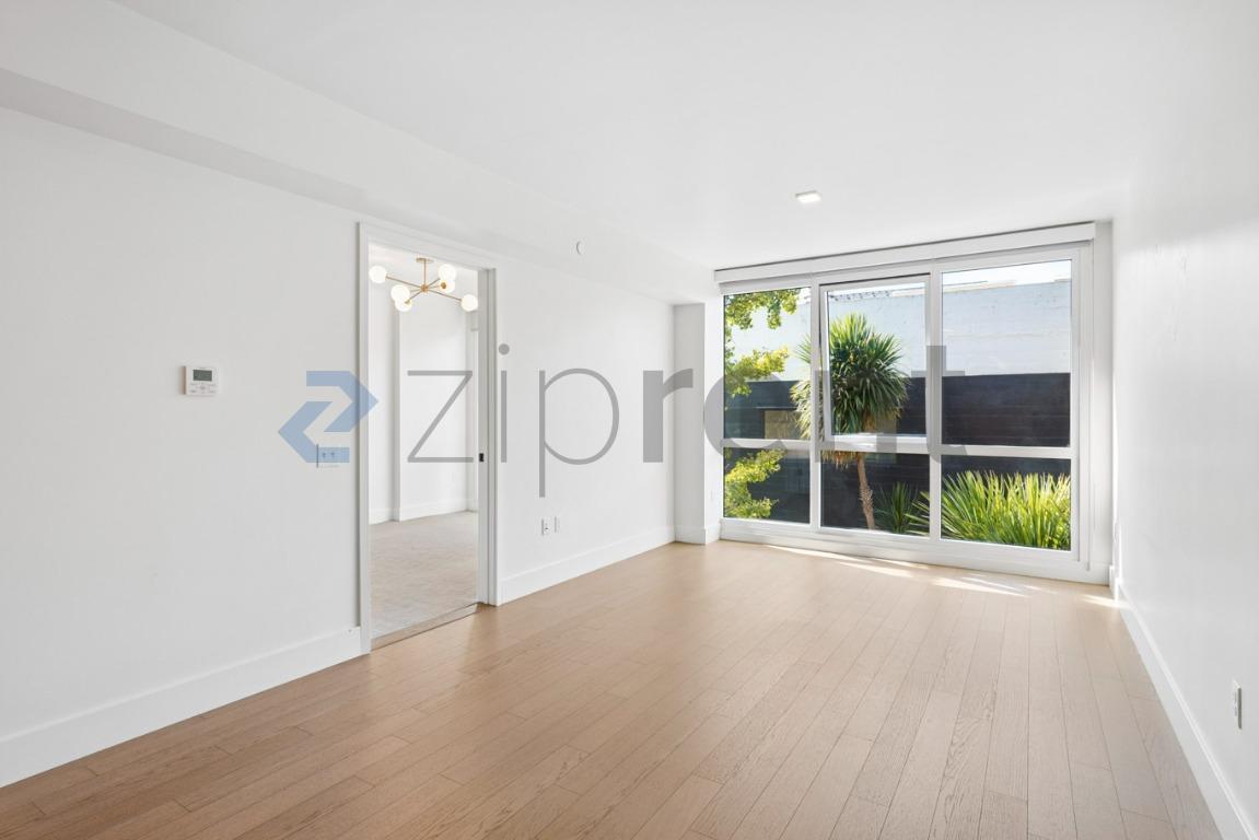 Building Photo - Unit 214
