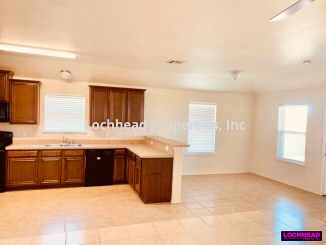 Building Photo - 2515 Wynngate Dr
