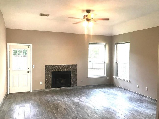 Building Photo - 164 S Holly Laurel Cir