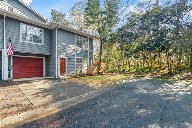 Building Photo - 1009 Knights Bridge Ct