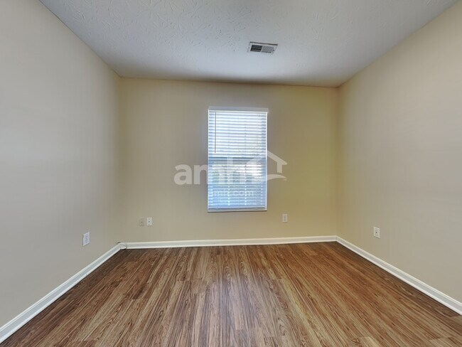 Building Photo - 2051 River Birch Dr