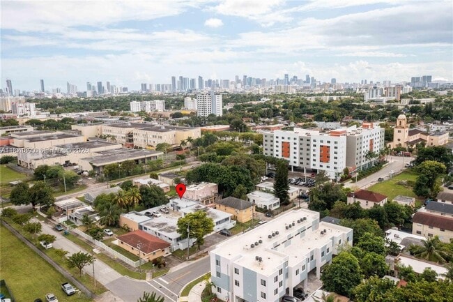 Building Photo - 3737 NW 20th Ave