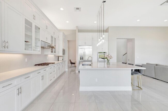 Building Photo - 16317 Cabernet Dr