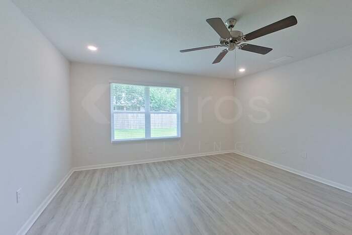 Building Photo - 4686 Malay Cir