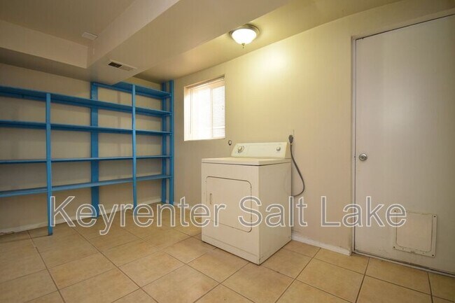 Building Photo - 6131 Misty Way