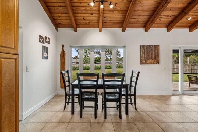 Building Photo - 12192 Branding Iron Ct