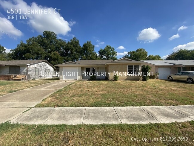 Building Photo - 4501 Jennifer Ct
