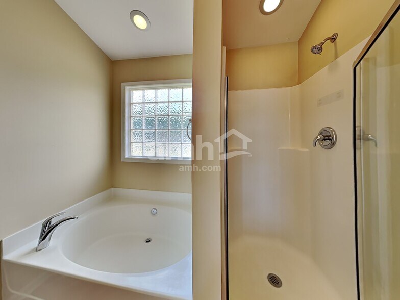 Building Photo - 3919 Cane Garden Dr