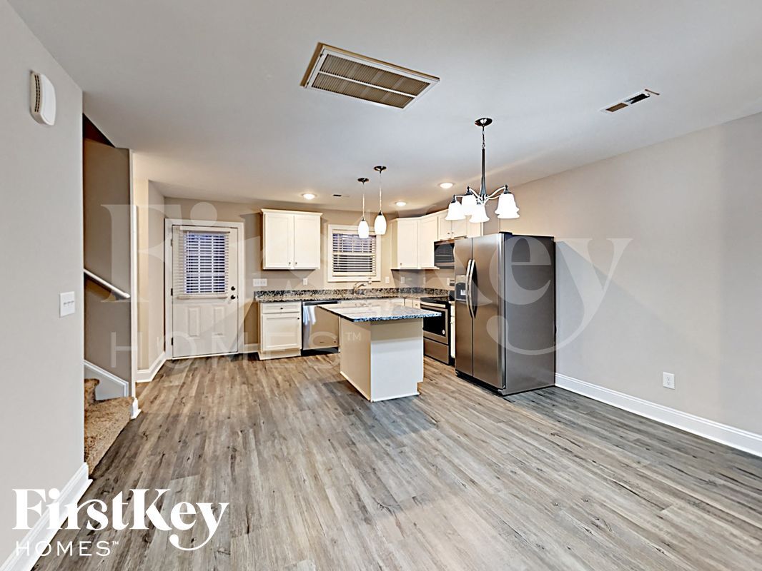 Building Photo - 5775 Sumter Ave