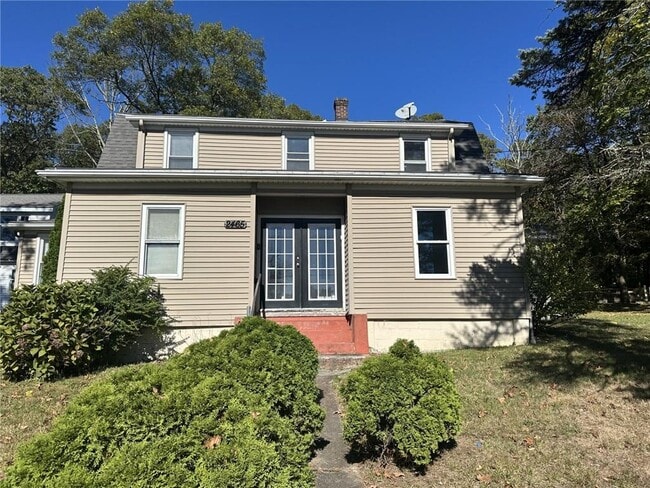 Primary Photo - 2465 Hartford Ave