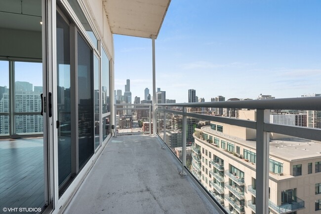 Building Photo - 757 N Orleans St