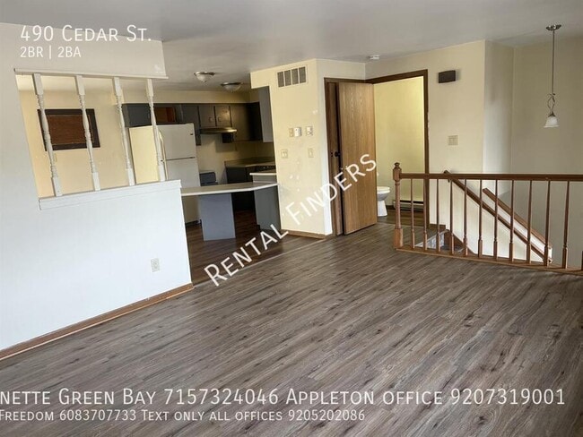 Building Photo - 490 Cedar St