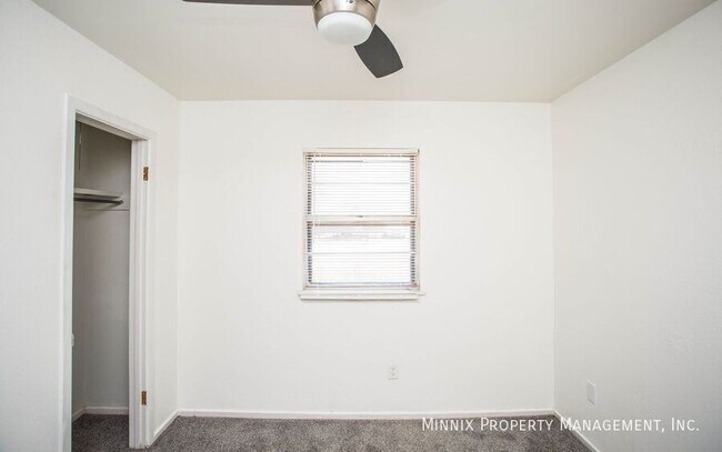 Building Photo - 4628 Kemper St