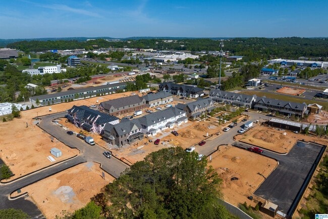Building Photo - 1038 Windsor Dr