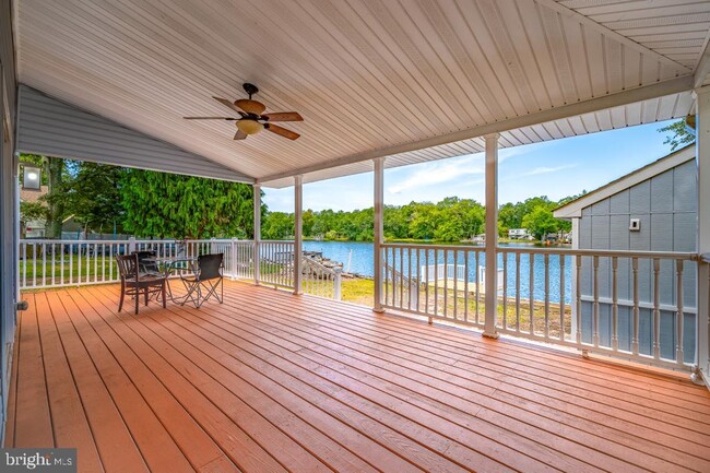 Building Photo - 3614 Lakeside Dr