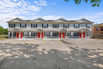 Building Photo - Townhomes on Anita