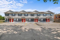 Building Photo - Townhomes on Anita