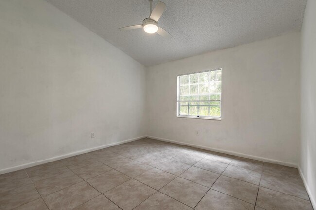 Building Photo - 91 Wellwood Ln
