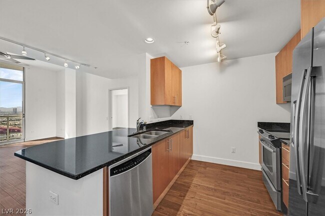 Building Photo - 200 W Sahara Ave